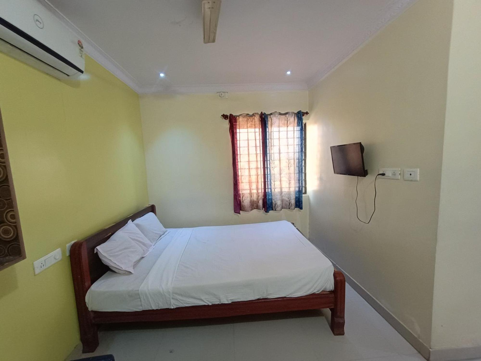 Hotel Malnad Grand Inn Kumbalgod Экстерьер фото